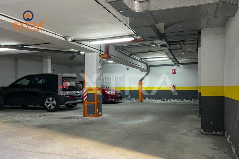 Foto 8ee712a1-ff65-4bff-b572-aec1d35dfa8b. Parking coche plaza de garaje para coche mediano en Madrid