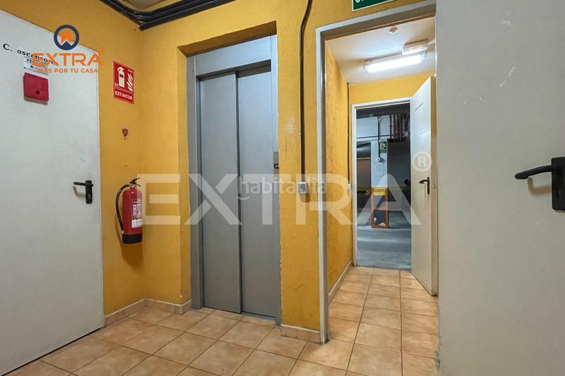 Foto d110b324-6818-40e1-a61d-5b68a7c1b4f2. Parking coche plaza de garaje para coche mediano en Madrid