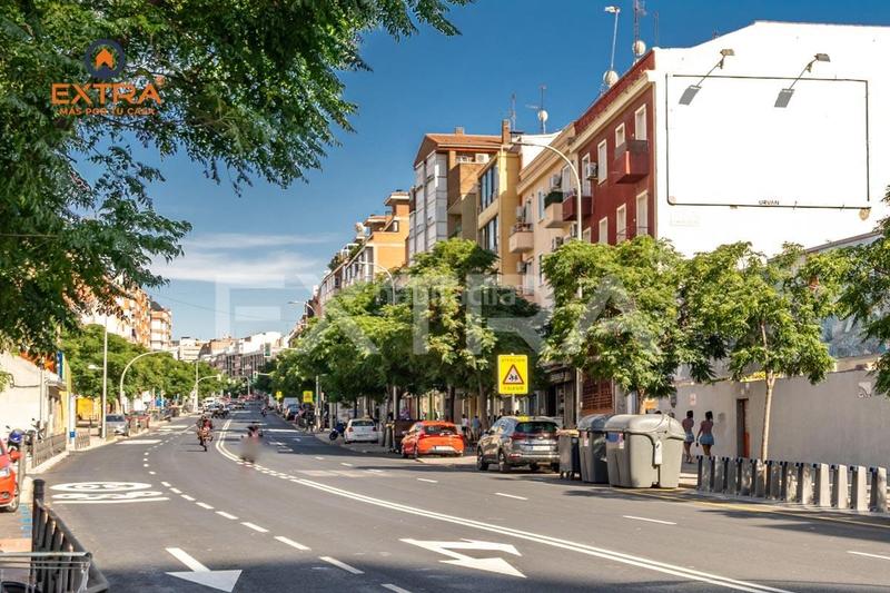 Foto f700b303-3cc8-4617-96ff-9828de9bf1b1. Parking coche plaza de garaje para coche mediano en Madrid