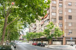 Location Appartement  Calle de la infanta mercedes. Piso a estrenar de 3 dormitorios en calle infanta mercedes