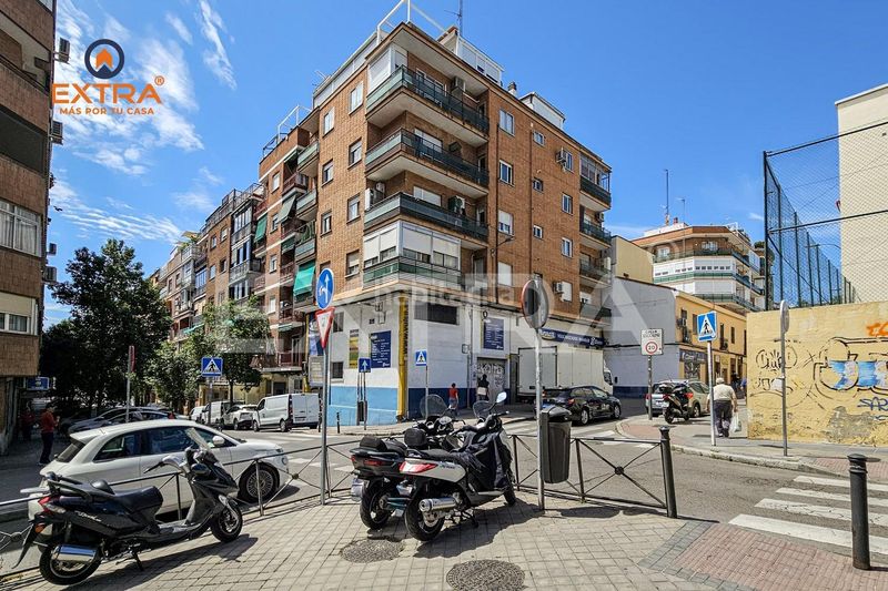 Foto c4b0565c-cdf4-4205-9254-ea9f36213d95. Geschäftsraum in Prosperidad Madrid