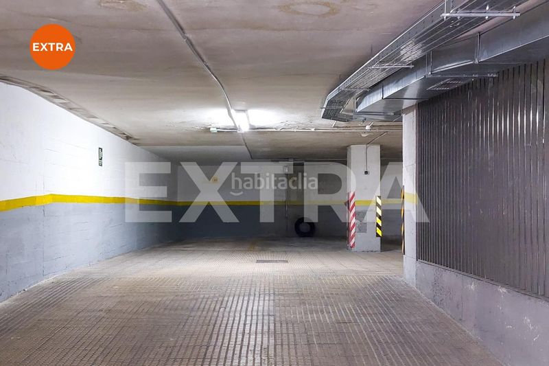 Foto 9780759e-c479-42d9-9293-19eb020fd6cb. Aparcament cotxe a El Viso Madrid