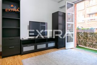 Rent Flat  Calle duque de sevilla. Piso amueblado de 2 dormitorios en el viso.