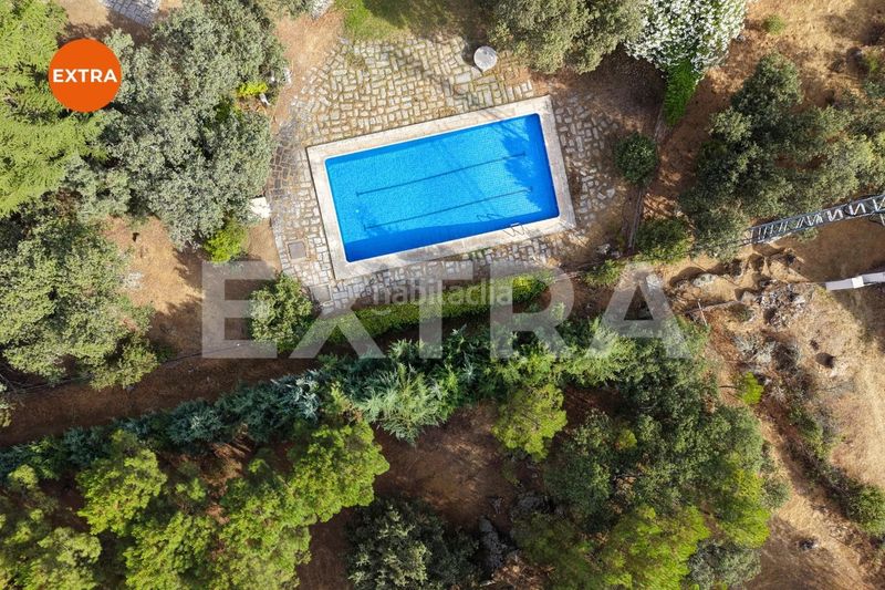 Foto d86b7950-f51d-4e95-bfcc-c1961dad64de. Xalet amb calefacció aparcament piscina a El Gasco Torrelodones