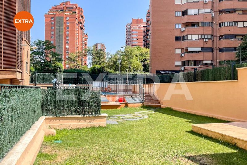 Foto a79aa787-ac89-4298-9353-3e9aa96dc9a7. Pis amb calefacció aparcament piscina a Castilla Madrid