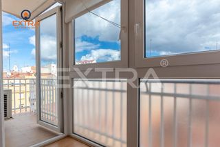 Rent Flat  Calle aviador zorita. Piso de 2 dormitorios dobles y despachovestidor.