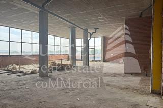 Local Comercial a Cabanillas del Campo. En venta estupendo local comercial en cabanillas del campo, guad