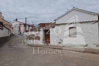 Casa en Gamonal. En venta vivienda para reformar en gamonal, talavera de la reina