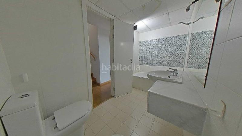 Foto c74694f6-2085-4556-b988-500ffc162d49. Casa adossada amb calefacció aparcament a Centro Aranjuez