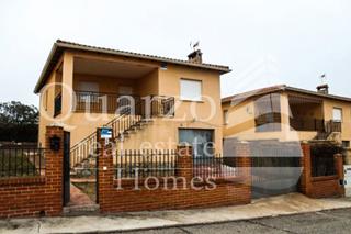 Xalet en Casar de Escalona (El). En venta estupenda casa en el casar de escalona.