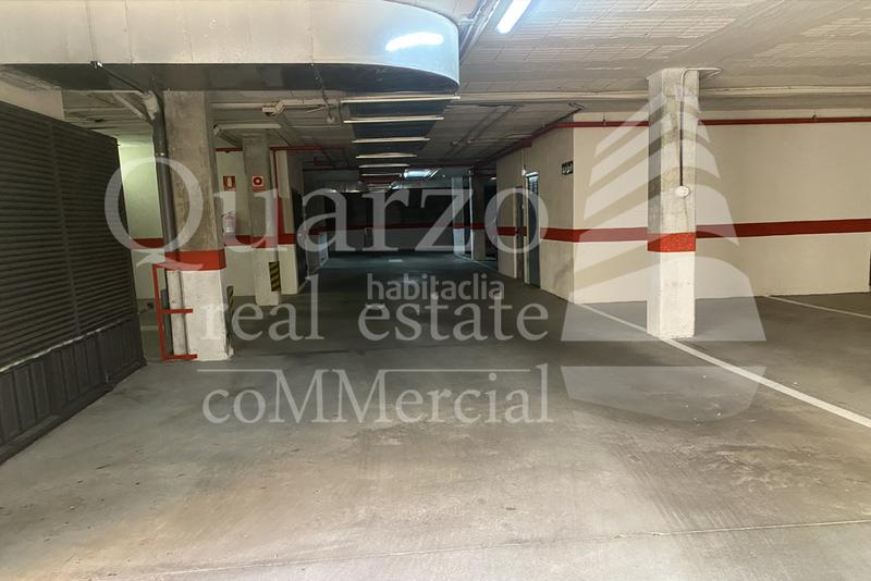 Foto f4e3e567-9a8f-4dab-9bd8-2684d93e3293. Aparcament cotxe a Zona Industrial Tres Cantos