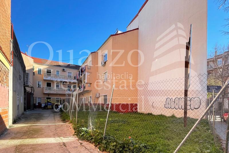 Foto b559c544-b4a3-4526-8d59-db0291f46223. Terrain résidentiel dans Villaverde Alto Madrid