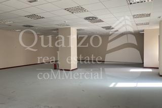 Locale commerciale  Plaza jorge manrique. Se vende local comercial en segovia.