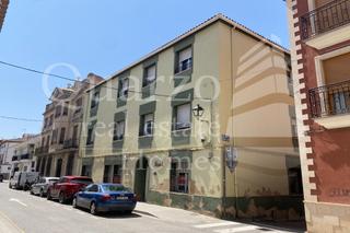 Casa adossada a Hellín. En venta estupenda casa en hellín