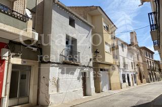 Maison jumelée à Tobarra. Se vende casa adosada en tobarra, albacete.