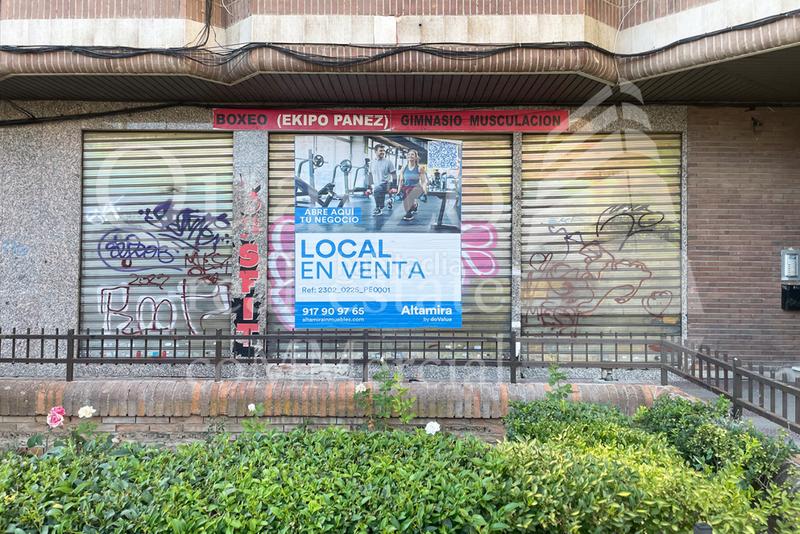 Foto 9f9730b8-f84d-41f5-bad1-4fd8a91c7f17. Local comercial en venta estupendo local comercial en Móstoles