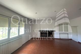 Chalet in Robledo de Chavela. En venta estupendo chalet en robledo de chavela