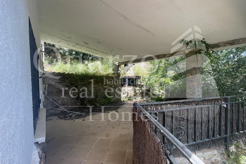 Foto 8f37b605-f6bc-4a48-8e5c-52fdd5f775a8. Chalet con parcheggio in Robledo de Chavela