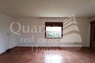 Casa adossada a Domingo Pérez. En venta magnífica casa en domingo pérez