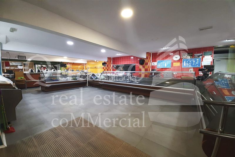 Foto 29587e04-3642-4070-a3c3-d9dfb2770220. Local comercial en calle gómez becerra 16 en venta magnífico local comercial Centro. en Cáceres