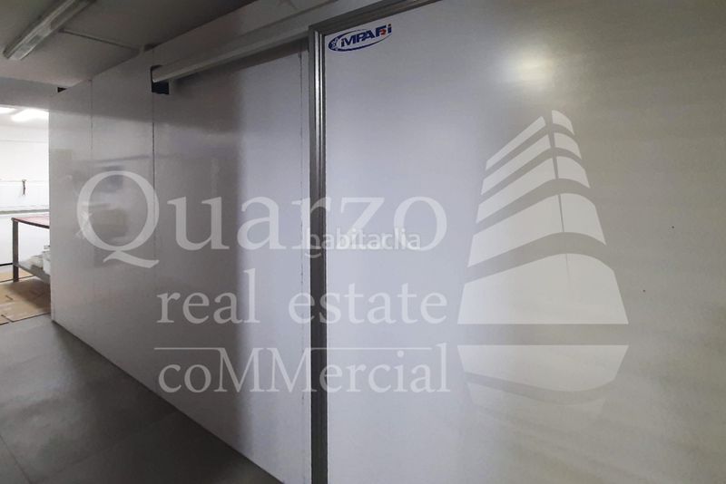 Foto 82a22ce0-097b-4fb4-bac6-9021344f22fd. Local comercial en calle gómez becerra 16 en venta magnífico local comercial Centro. en Cáceres
