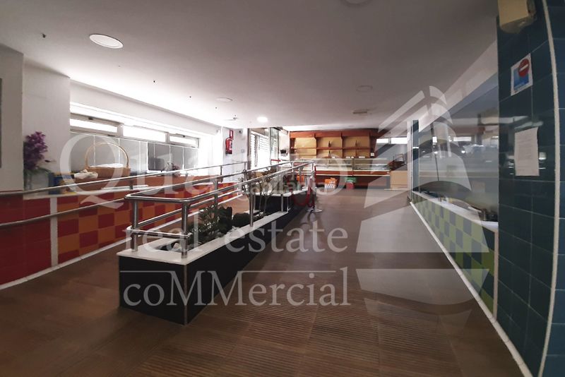 Foto ad993e56-7a24-4d40-8cd5-ddc0f0e5641f. Local comercial en calle gómez becerra 16 en venta magnífico local comercial Centro. en Cáceres