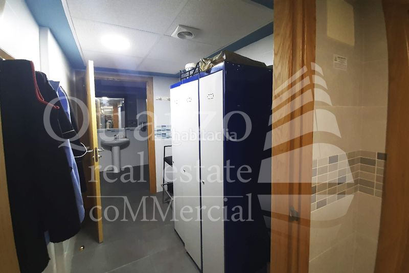 Foto bf02325e-0e43-413e-ae85-489986fb1117. Local comercial en calle gómez becerra 16 en venta magnífico local comercial Centro. en Cáceres