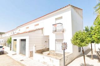 Maison jumelée à Peraleda del Zaucejo. Se vende casa adosada en peraleda del zaucejo
