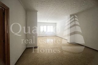 Maison jumelée à Quintanar de la Orden. Se vende casa adosada en quintanar de la orden