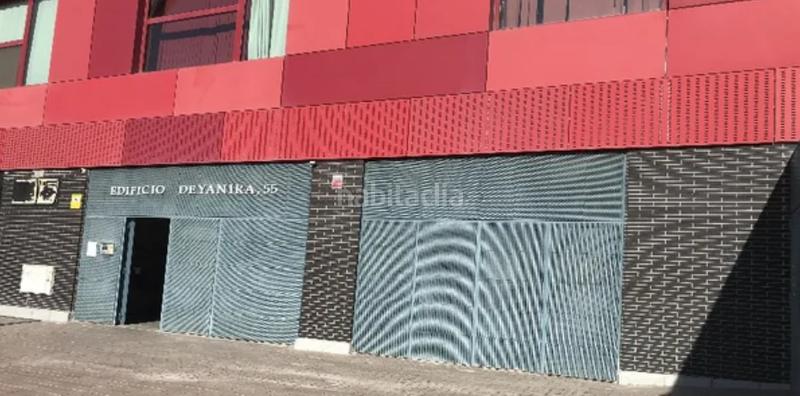 Foto 864c72a7-df0d-4858-b221-3dcd680a9072. Aparcament cotxe a Rejas Madrid