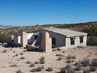 Finca rústica en Caudete. Se vende solar rústico en caudete, (albacete)