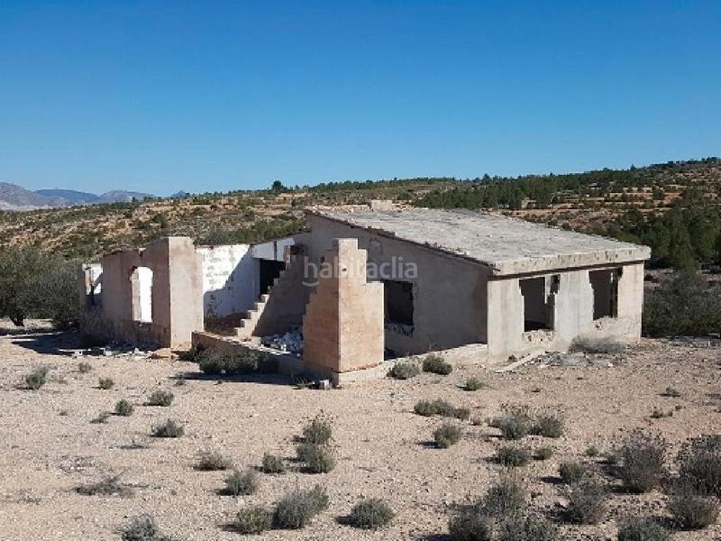 Foto ae8abeb2-4f24-44cd-b2ee-d1b2807af8f3. Fondo rustico in Caudete