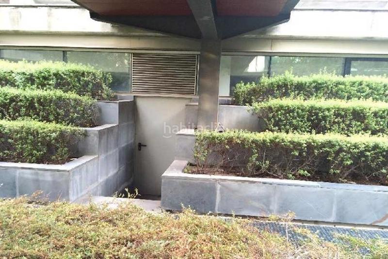 Foto 39fccd59-4e36-4bd6-89e9-24bd3d7d3d7d. Aparcament cotxe a Zona Industrial Alcobendas