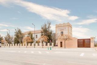 Edificio en Almansa. Se vende edificio en almansa, (albacete)