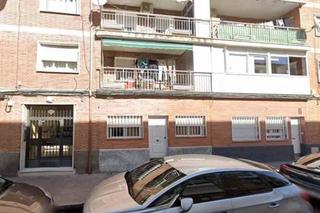 Appartement à Reyes Católicos. Se vende piso en alcalá de henares, (madrid)