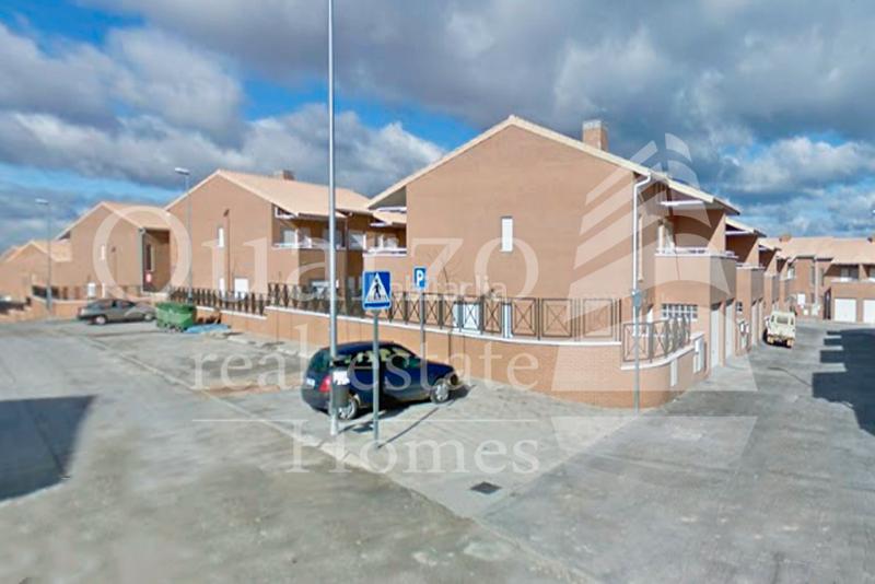 Foto 23587ffd-ee9d-4686-ad16-fb1de2cf0baa. Chalet dans Torija