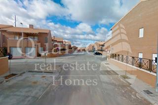 Xalet a Torija. En venta espléndido chalet en torija, guadalajara.