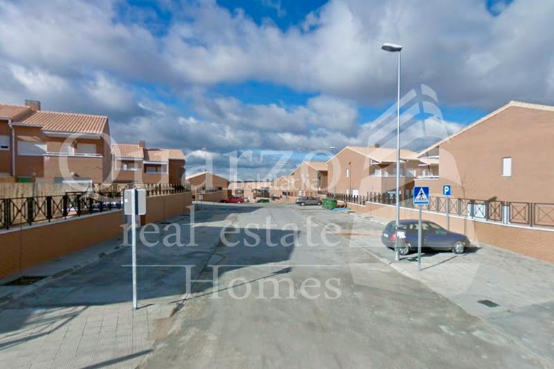 Foto adf366e7-2e65-4336-8cb7-2bf5a2beceee. Chalet dans Torija