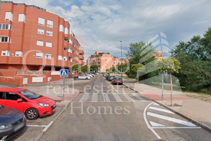 Foto 4346e896-5d64-466f-86d6-a2129492eb74. Pis amb piscina a Perlita Arganda del Rey