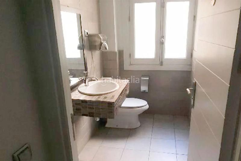 Foto a399d8c6-fcf7-45f8-8821-8850848f8313. Local comercial se vende local comercial , () en Almagro Madrid