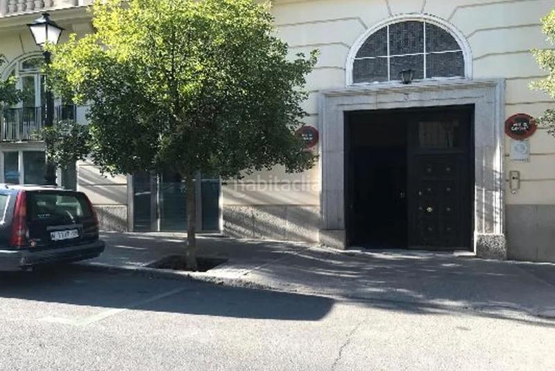 Foto b7aa08e2-a4ca-4cb0-b6c4-8ceed47c170e. Local comercial se vende local comercial , () en Almagro Madrid