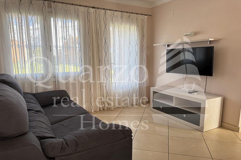 Foto 8cd3e86e-0b6c-47f5-9d34-e16fcaa45648. Appartamento con piscina in Oliva nova Oliva