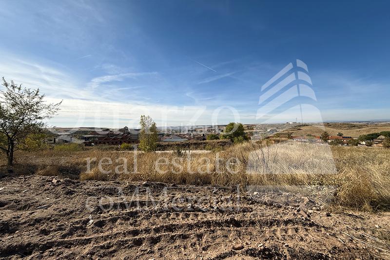 Foto c8fadbb3-cdb7-4aa2-8db2-4eca0a19f328. Terreny residencial a Tórtola de Henares