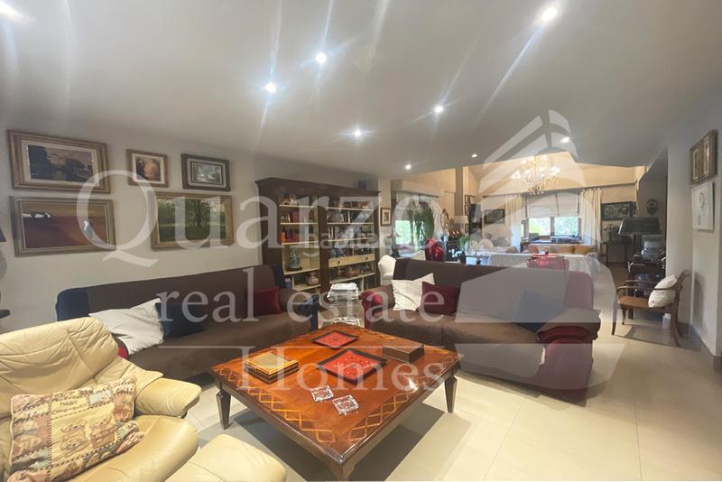 Foto 14558421-fba0-48c5-a068-006459147598. House with parking pool in Parque Boadilla Boadilla del Monte