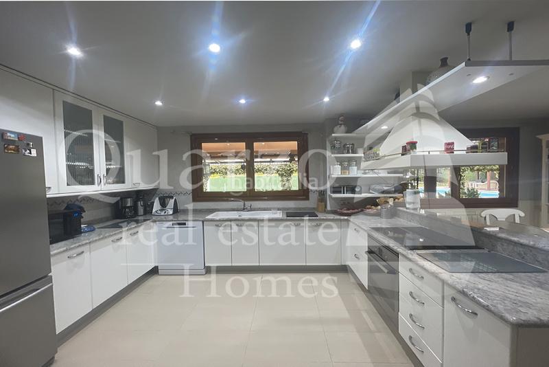 Foto 249d5ad9-a8eb-4231-b06b-eaa5847de898. House with parking pool in Parque Boadilla Boadilla del Monte