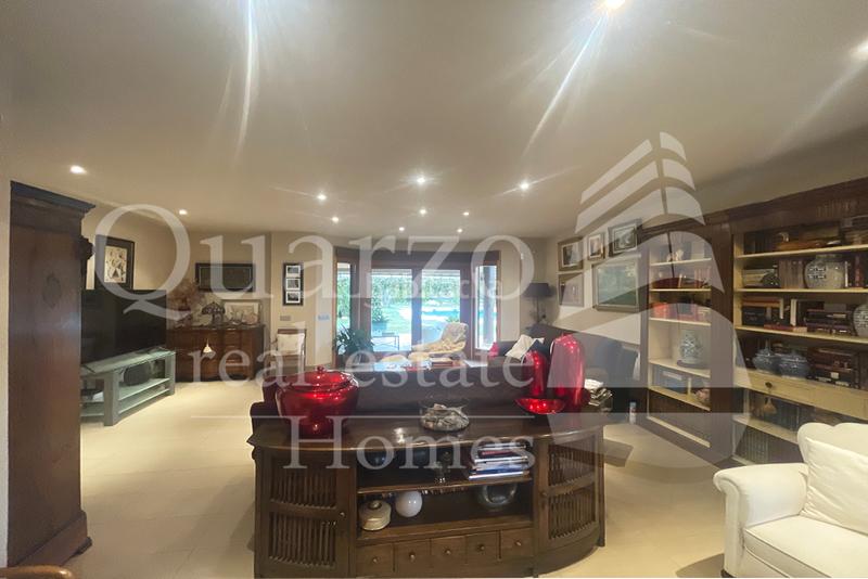 Foto 590a9e62-2ec7-46de-83a5-4499c5fb6fd5. House with parking pool in Parque Boadilla Boadilla del Monte