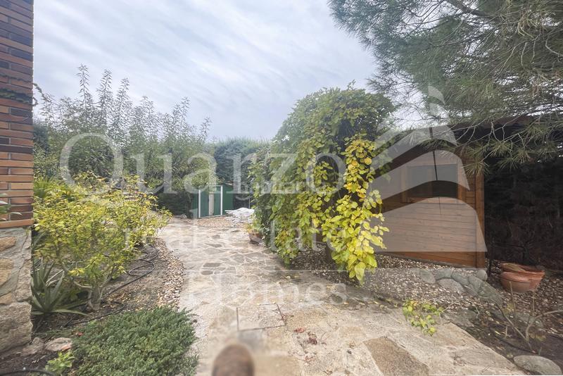 Foto 890ab31b-dcd0-4eb7-95bb-337262370e48. House with parking pool in Parque Boadilla Boadilla del Monte