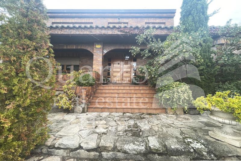 Foto 8eddb7c1-99ef-41ef-aad0-c8d5e72a2304. House with parking pool in Parque Boadilla Boadilla del Monte