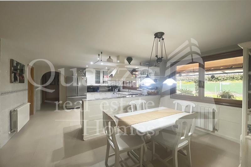 Foto b3e6f2fe-f804-4c82-a573-57e487c127c2. House with parking pool in Parque Boadilla Boadilla del Monte