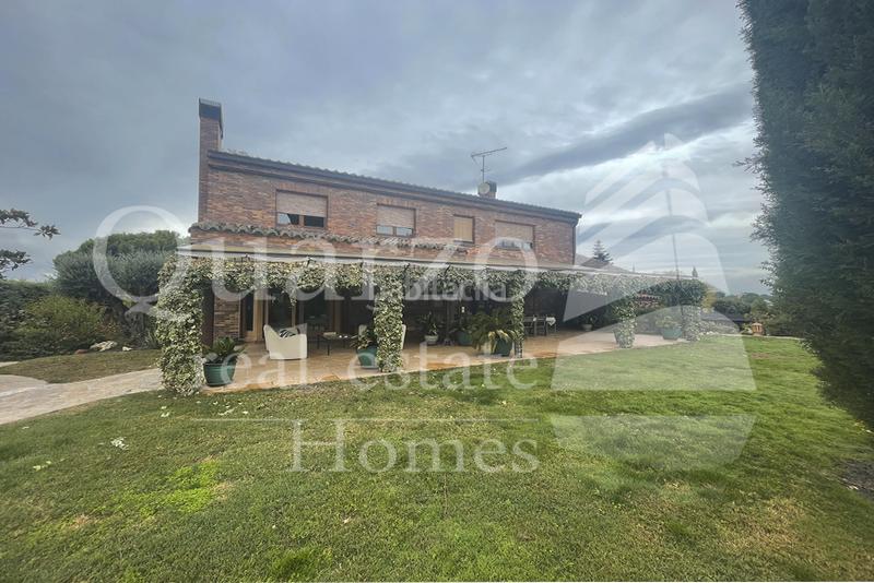 Foto ca1c819d-ca50-467b-88e1-f8d2c7e41494. House with parking pool in Parque Boadilla Boadilla del Monte